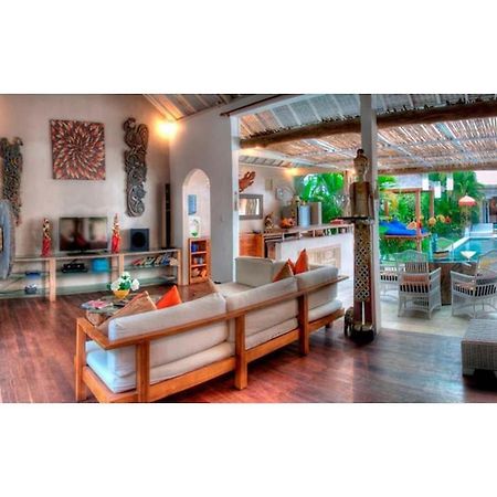 Coco Poco Villa Seminyak Exterior photo