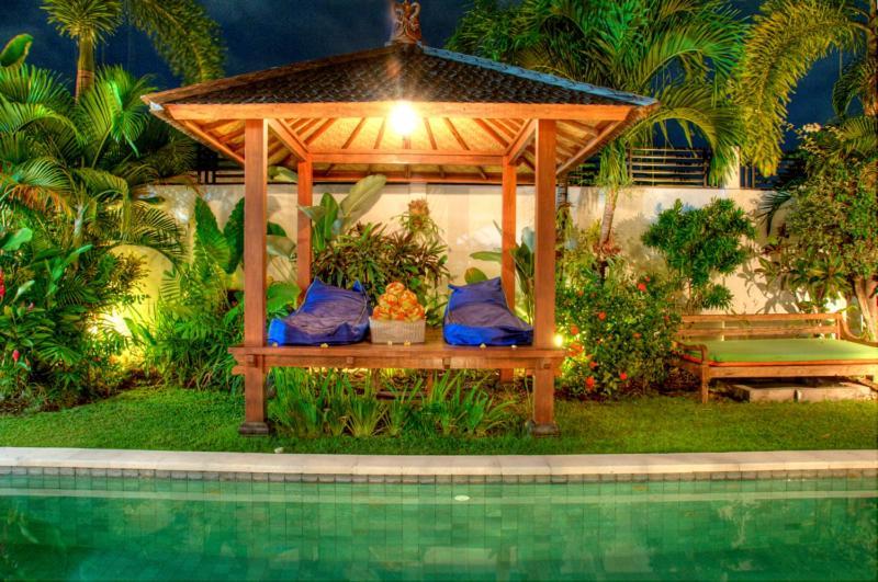 Coco Poco Villa Seminyak Room photo