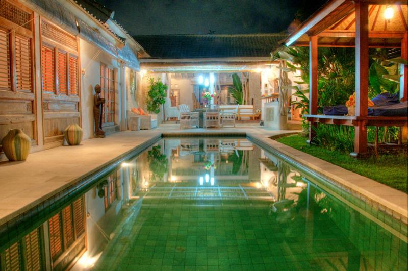 Coco Poco Villa Seminyak Room photo