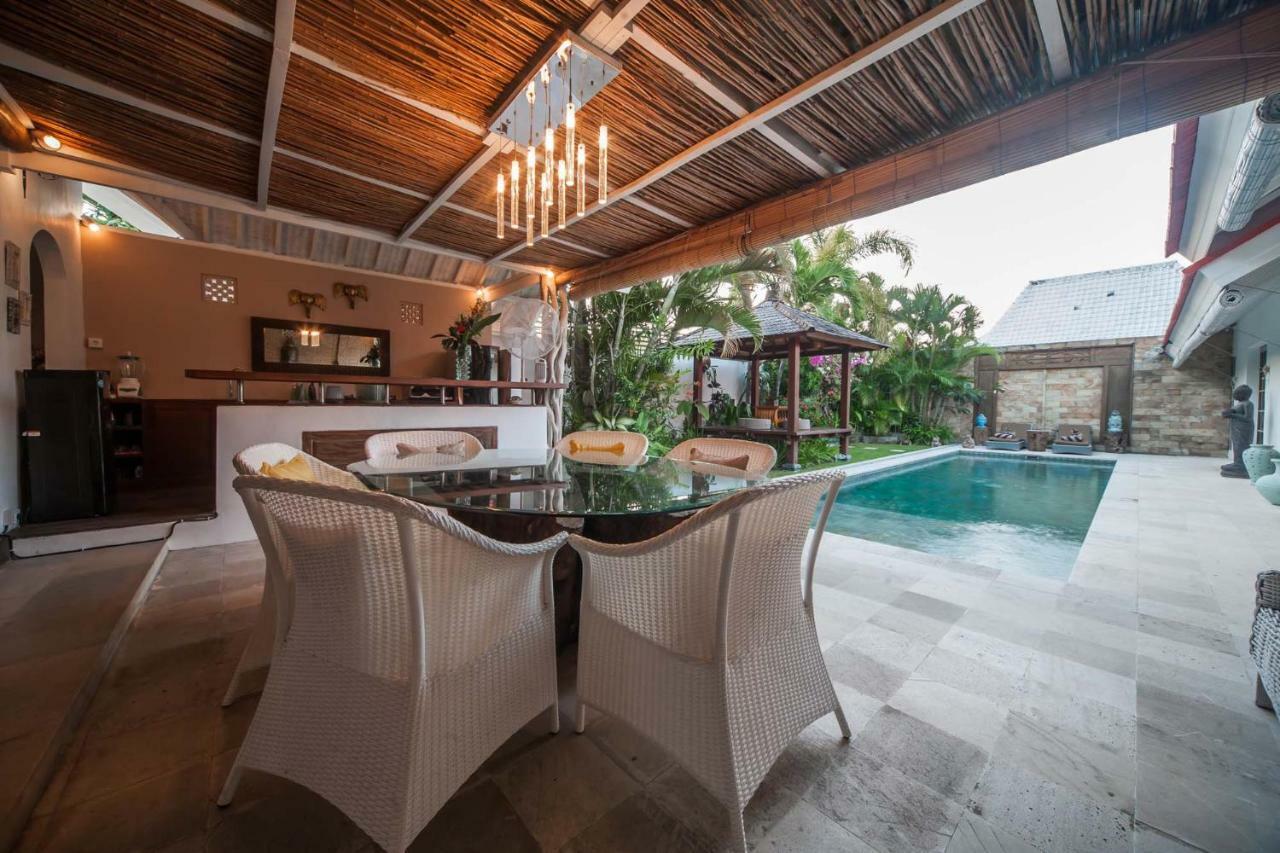 Coco Poco Villa Seminyak Exterior photo